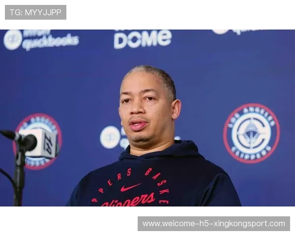 快船被逆转，泰伦卢战术布置饱受质疑，泰伦卢什么时候去的快船