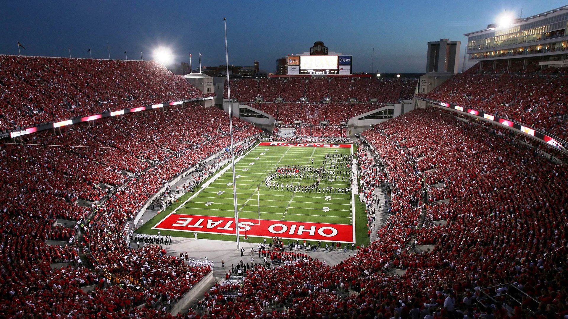 中场压迫人数是否影响控球比与射门机会，中场控制